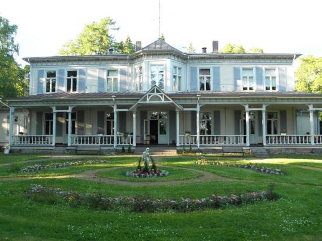 Neitsytniemen Kartano Bed and Breakfast Imatra Eksteriør billede